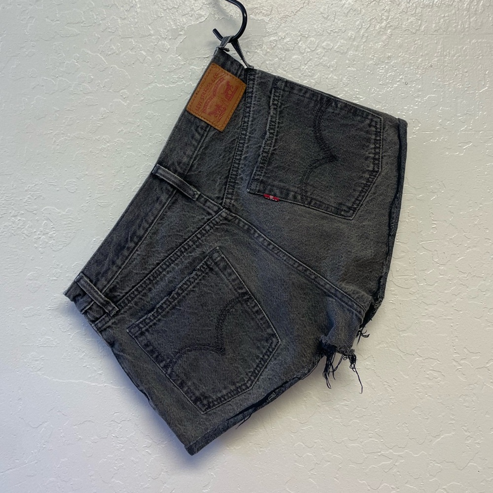 Levi’s High waisted black denim shorts